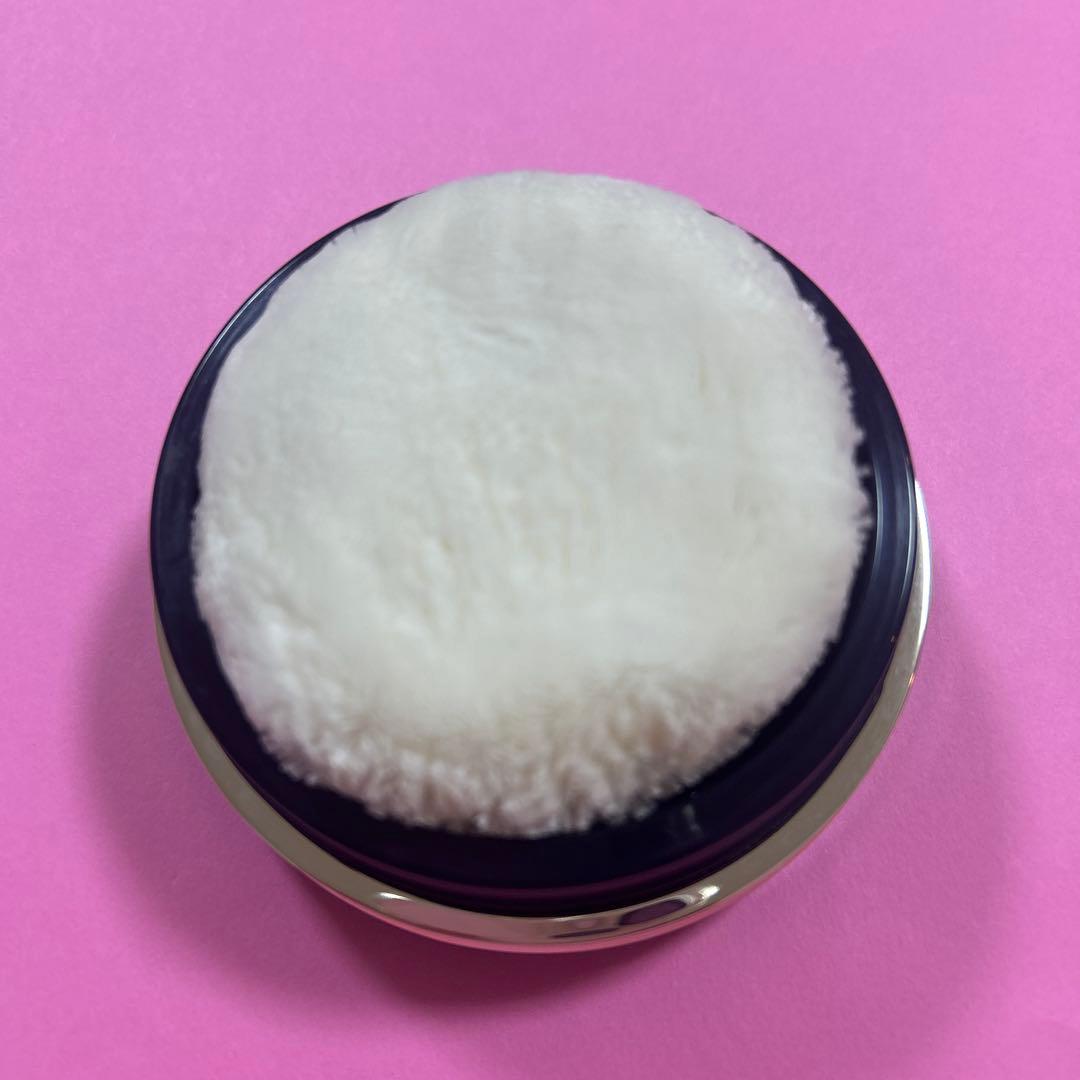 クレ・ド・ポー ボーテ　プードルトランスパラントn M 1 ライト 81g