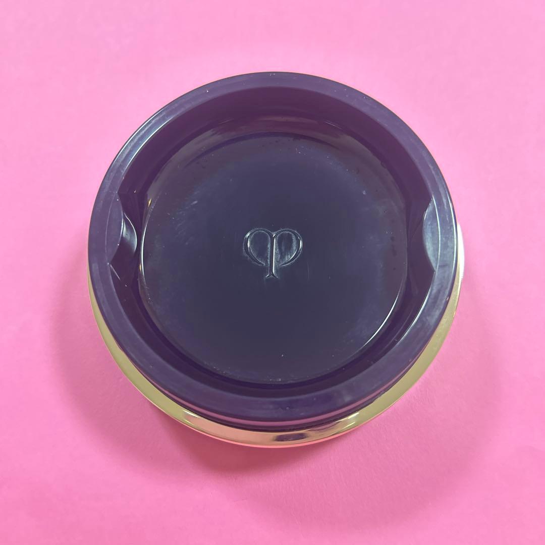 クレ・ド・ポー ボーテ　プードルトランスパラントn M 1 ライト 81g