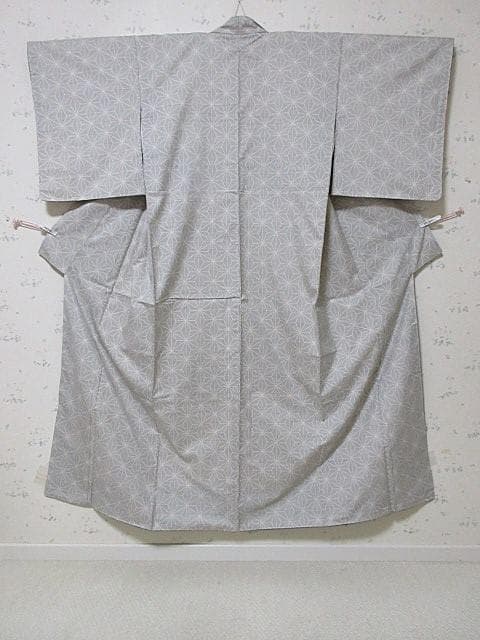 本場白大島紬：麻の葉柄：美品：袷着物：11マルキ：しつけ糸：P10