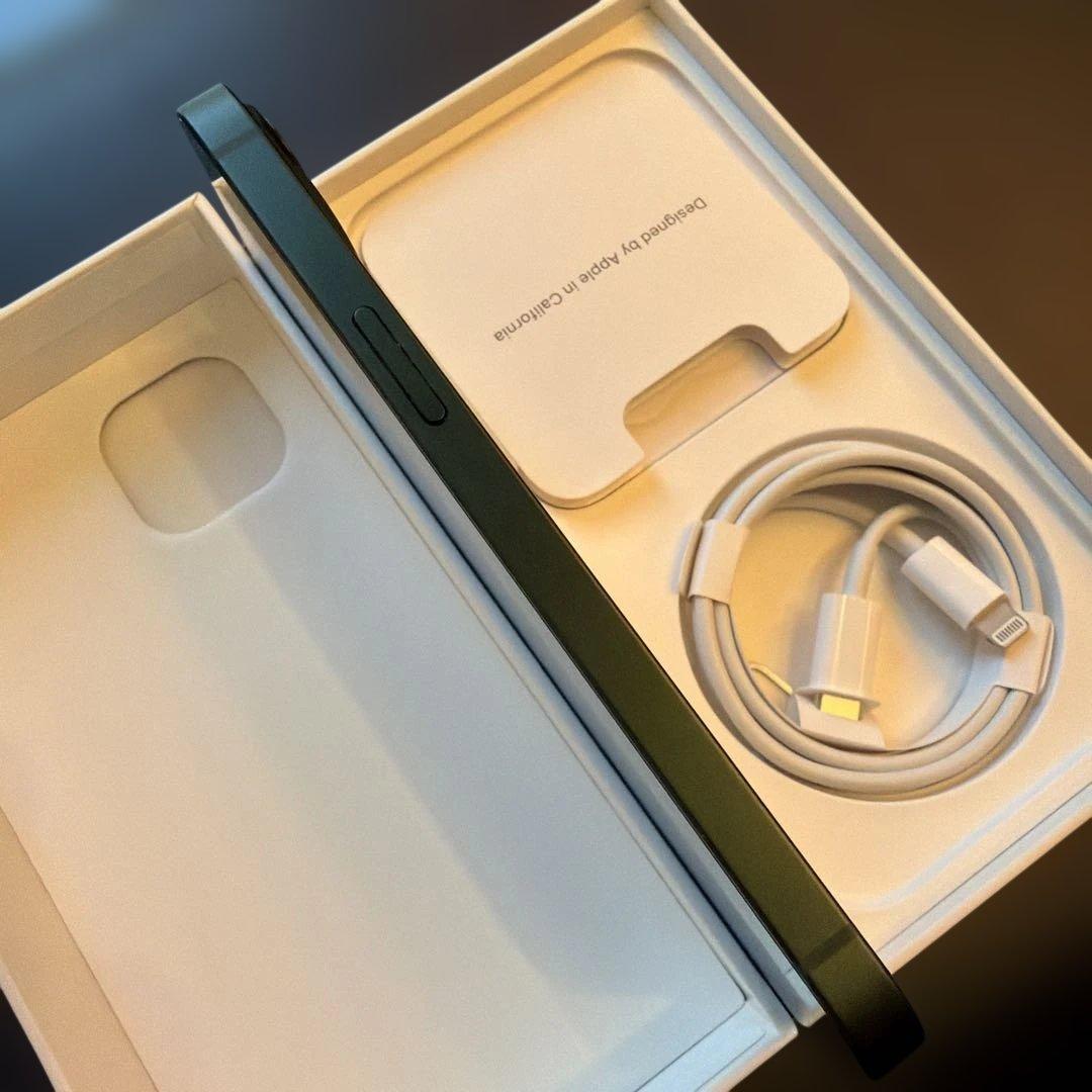 電池残量85%！　SIMフリー　iPhone13 256GB 付属品全てあり