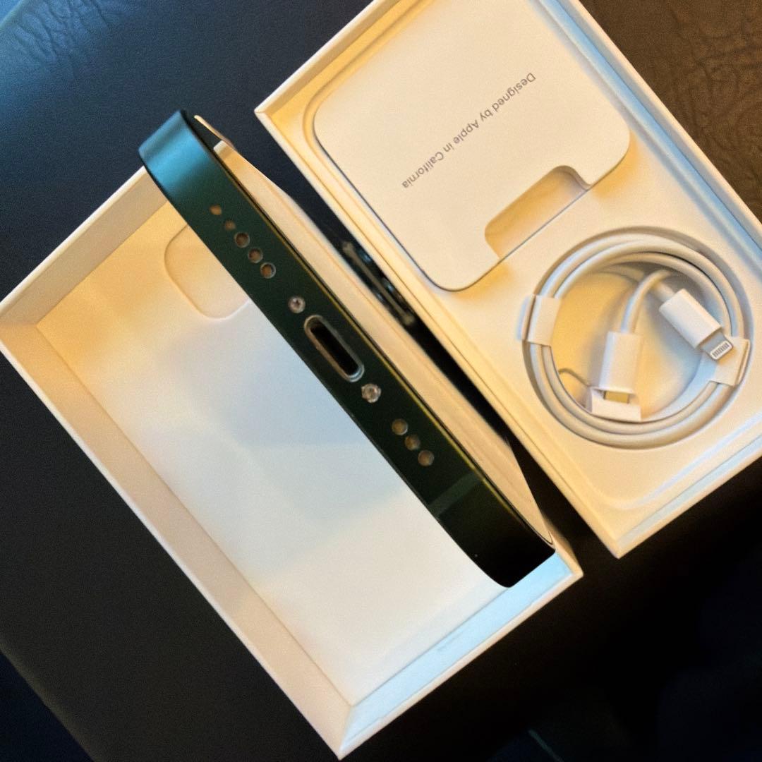 電池残量85%！　SIMフリー　iPhone13 256GB 付属品全てあり