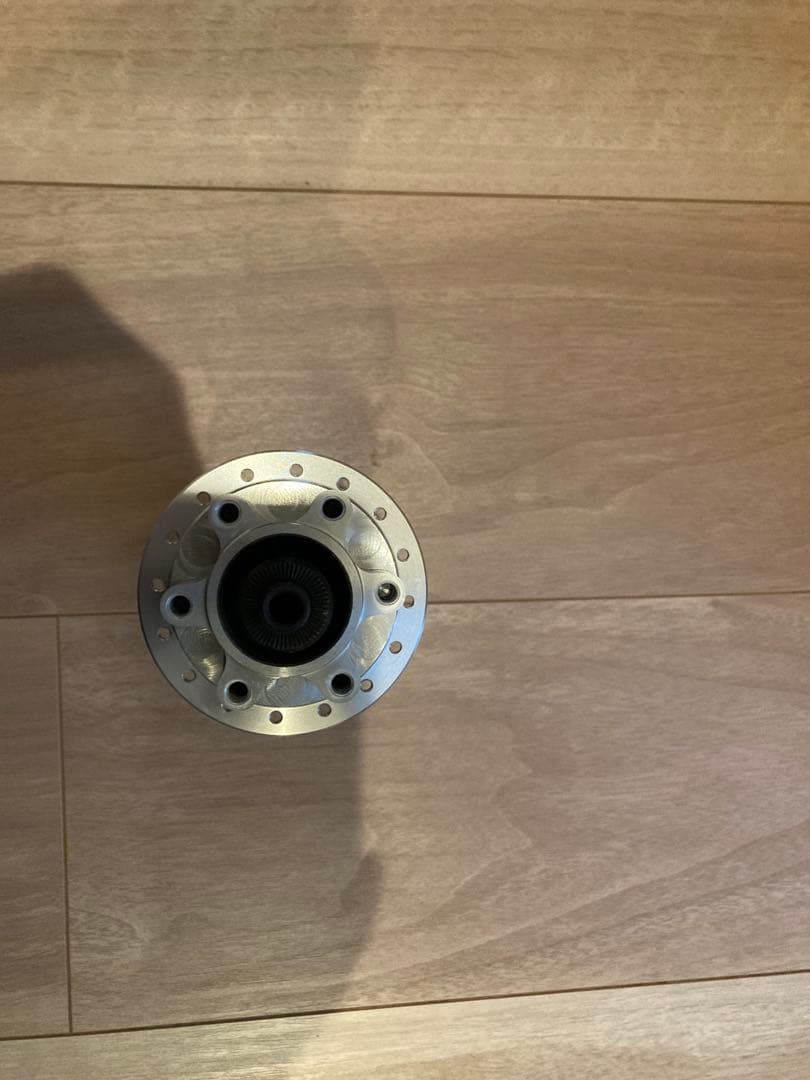 新品未使用ONYX DTswissリアハブ　135mm surly