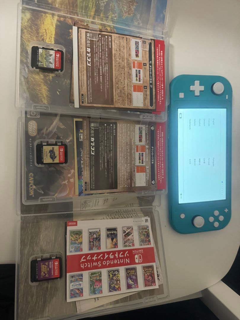 Nintendo Switch Lite 本体　ゲーム3本付　モンハン　ポケモン