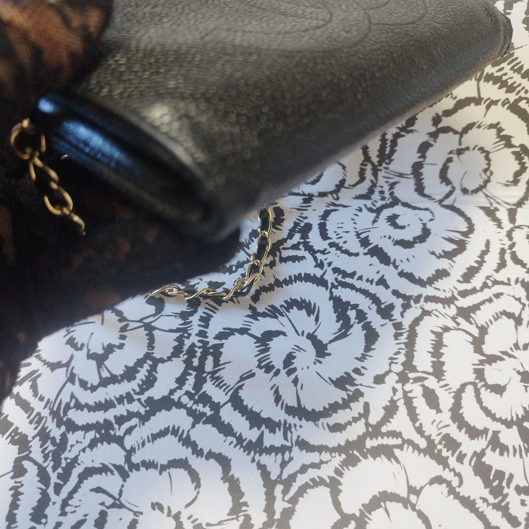 シャネル　がま口財布　キャビア