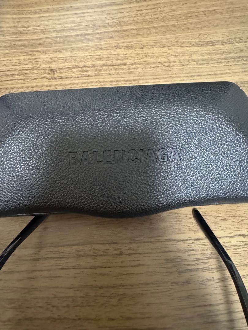 バレンシアガ　サングラス