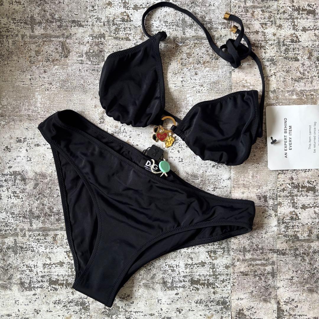 【新品タグ付き】D&G ドルチェ&ガッバーナ チャーム付き ビキニ 水着