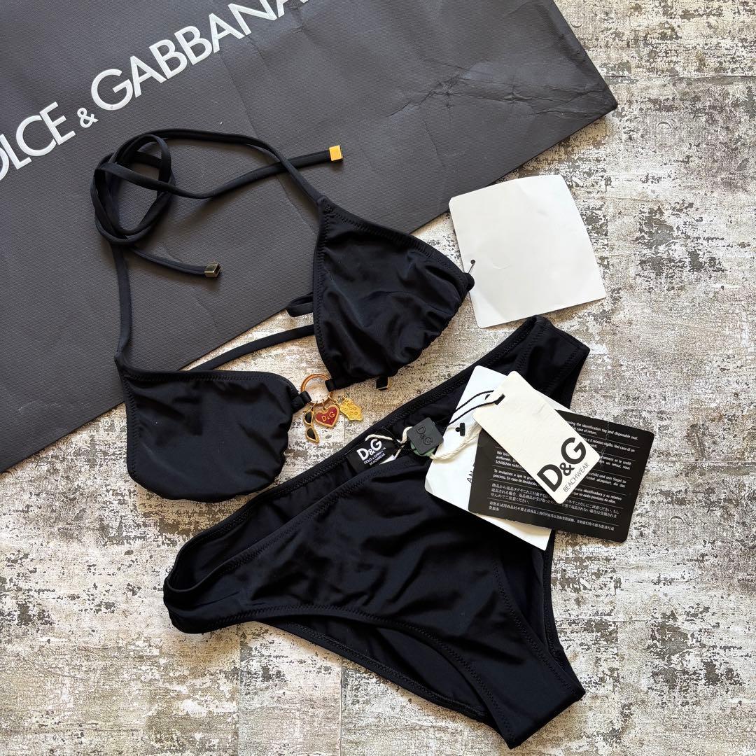 【新品タグ付き】D&G ドルチェ&ガッバーナ チャーム付き ビキニ 水着