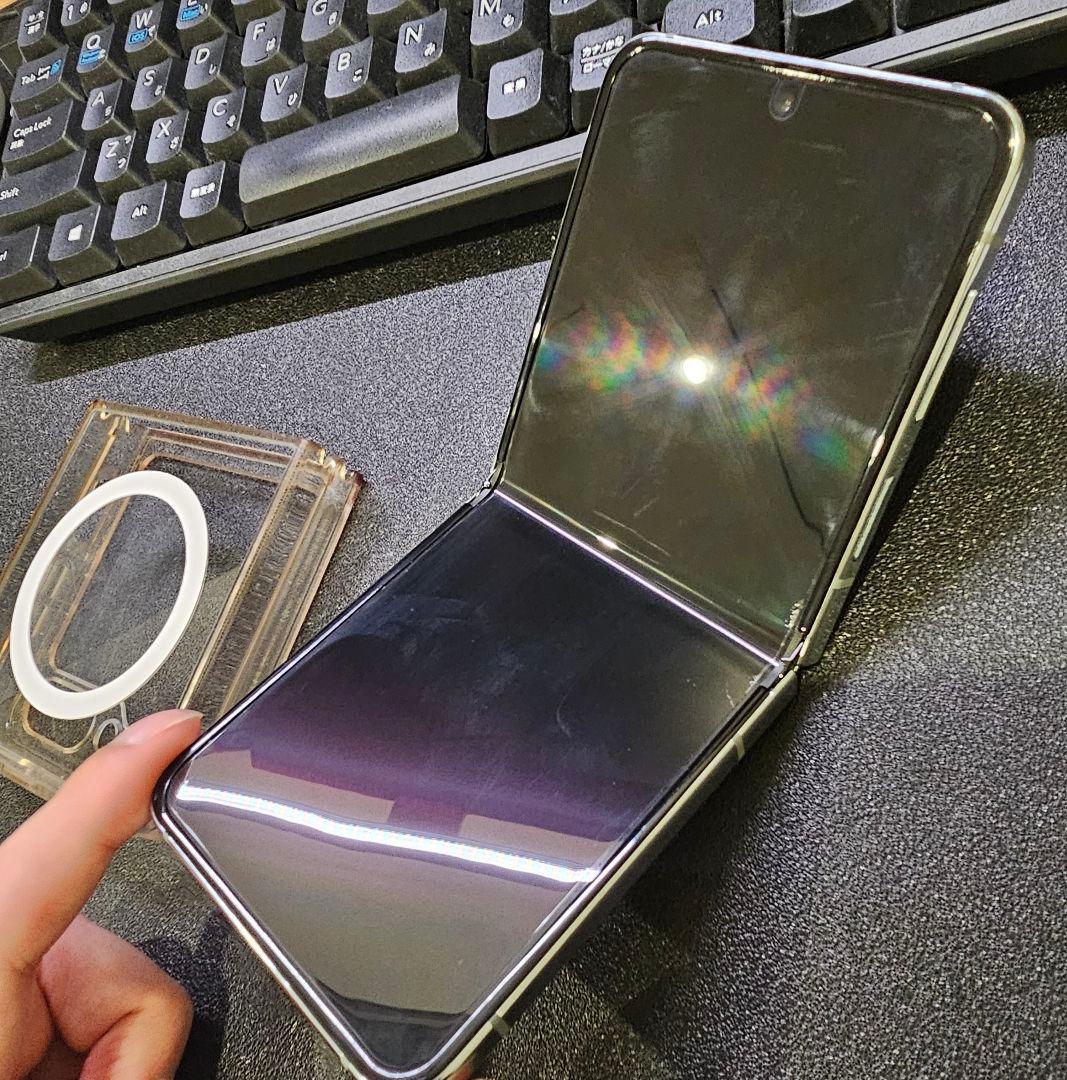 【格安】Galaxy Z flip5 国内版SIMフリー バッテリー良好