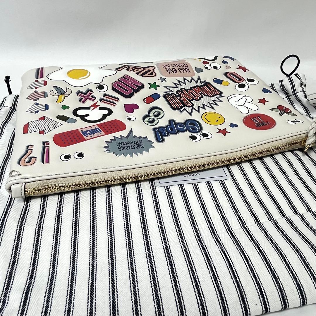 ANYA HINDMARCH ステッカーデザイン クラッチバッグ　フリンジ