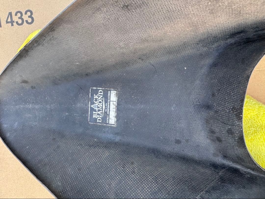 最終値下げYZF-R25/R3カーボントリムスクリーン＆リアフェンダーSPL2点