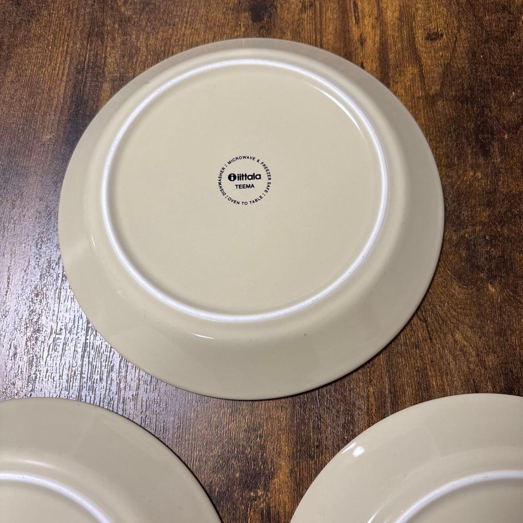 イッタラ　ティーマ　プレート3枚とマグカップ２個