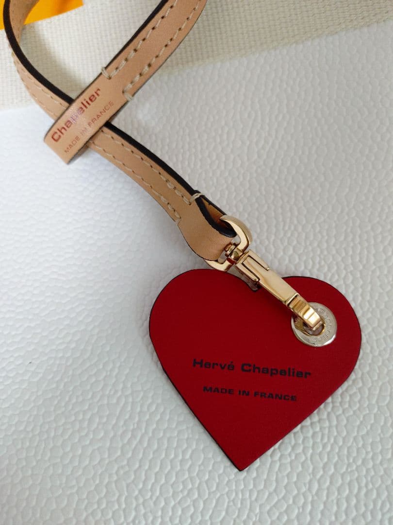 ☆美品☆エルベシャプリエ1660VGレザーストラップ チャーム