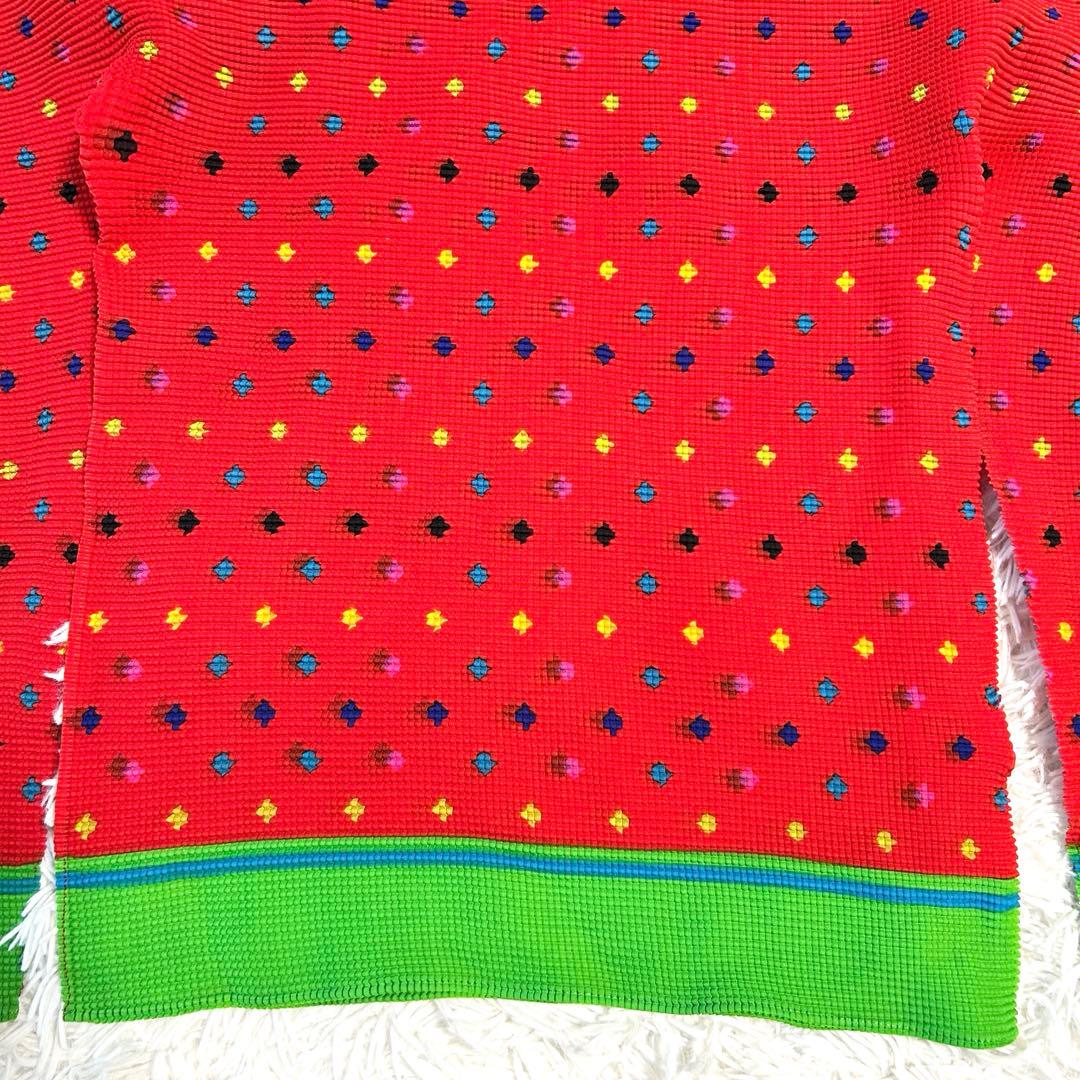 me ISSEY MIYAKE イッセイミヤケ クリスマス柄 長袖カットソー