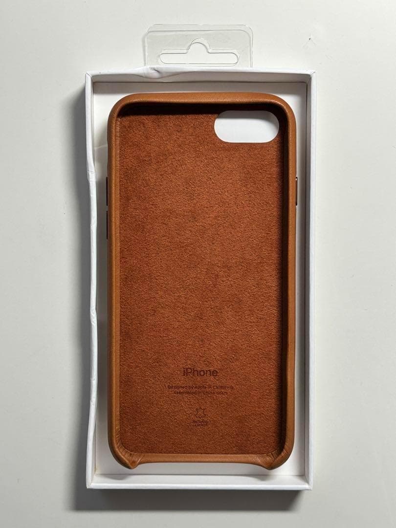 【新品】純正 iPhone 7 / 8 / SE レザーケース・サドルブラウン①