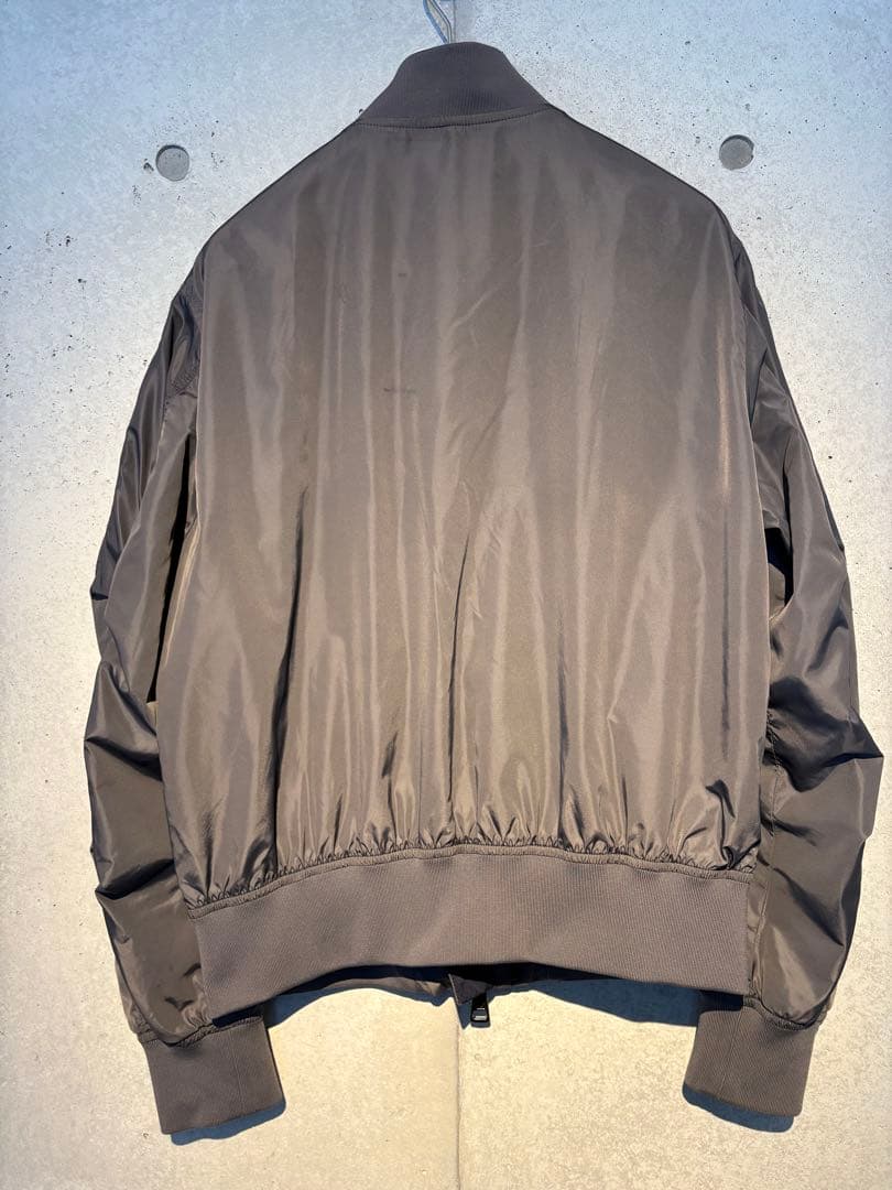 モンクレール MA1アウター