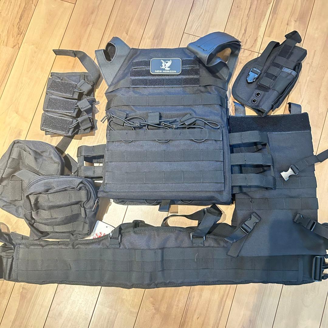 NEW HORIZON プレートキャリア 黒　ピストルベルト