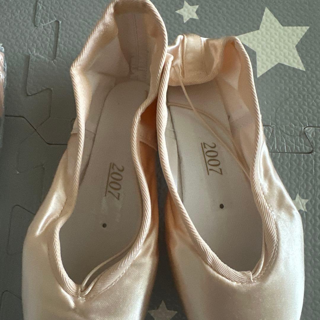 新品 2007 トゥシューズ サイズ5 幅H