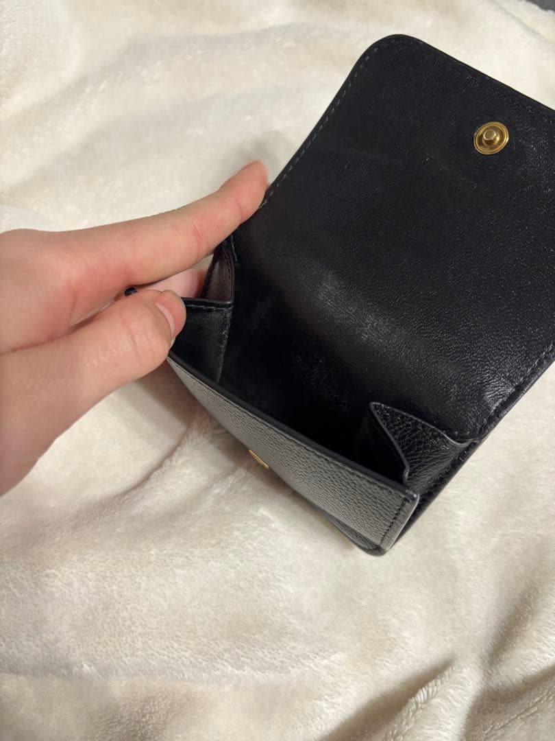 バレンシアガ　三つ折り財布