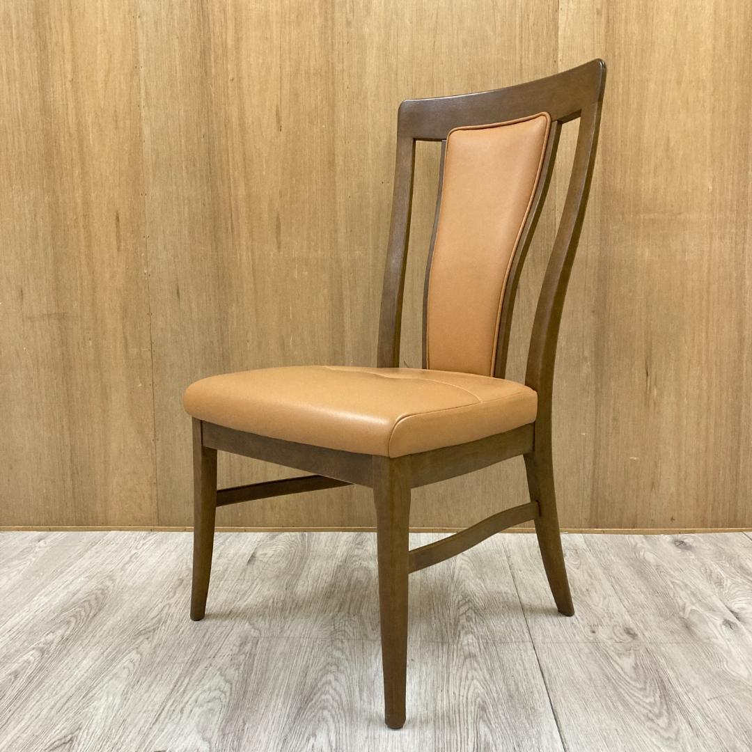 【カリモク】本革　ダイニングチェア　ハイバック　椅子　A