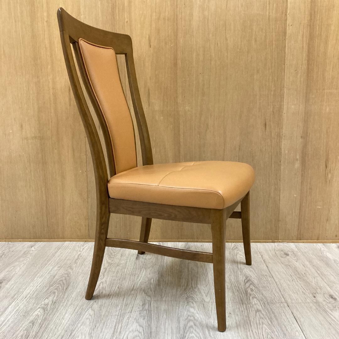 【カリモク】本革　ダイニングチェア　ハイバック　椅子　A