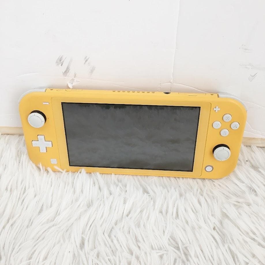 任天堂 スイッチライト イエロー HDH-001 Nintendo