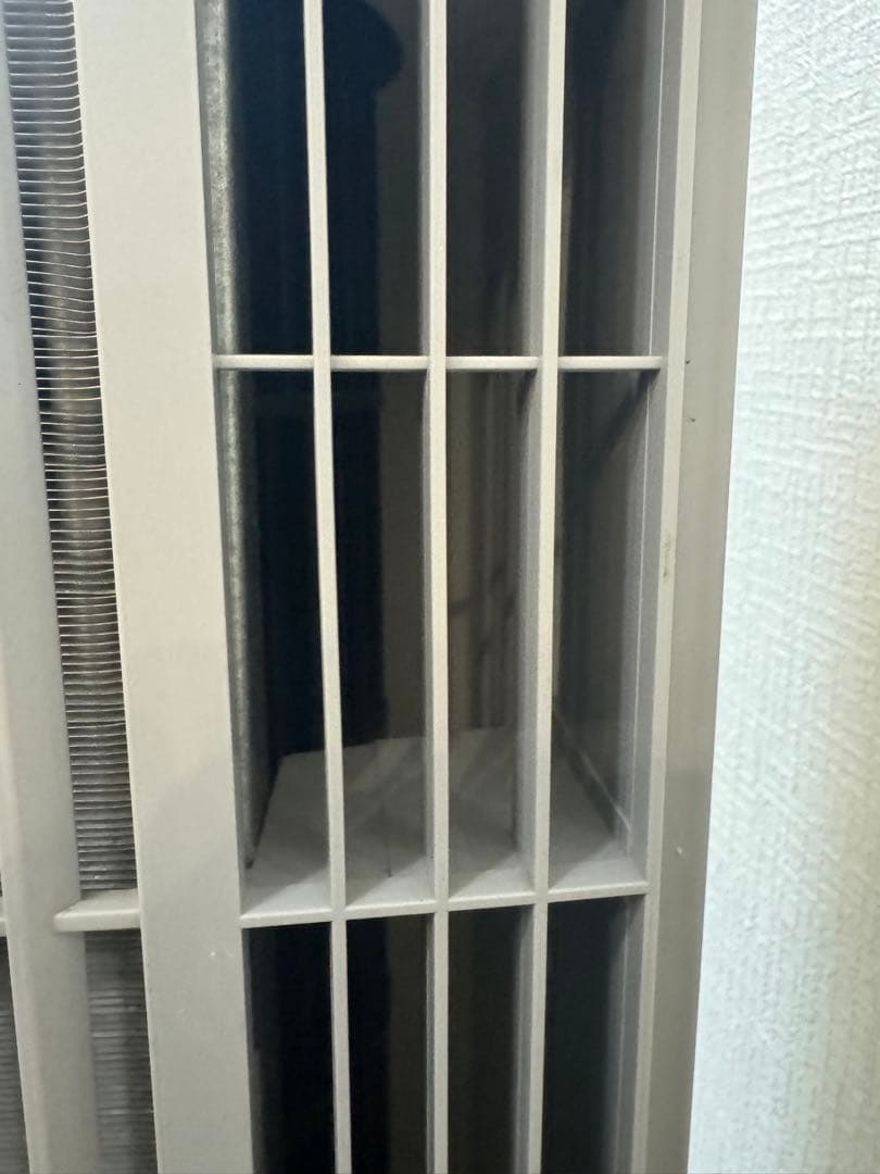 CORONAルームエアコン　ウインド型冷房専用　形式名CW-168G