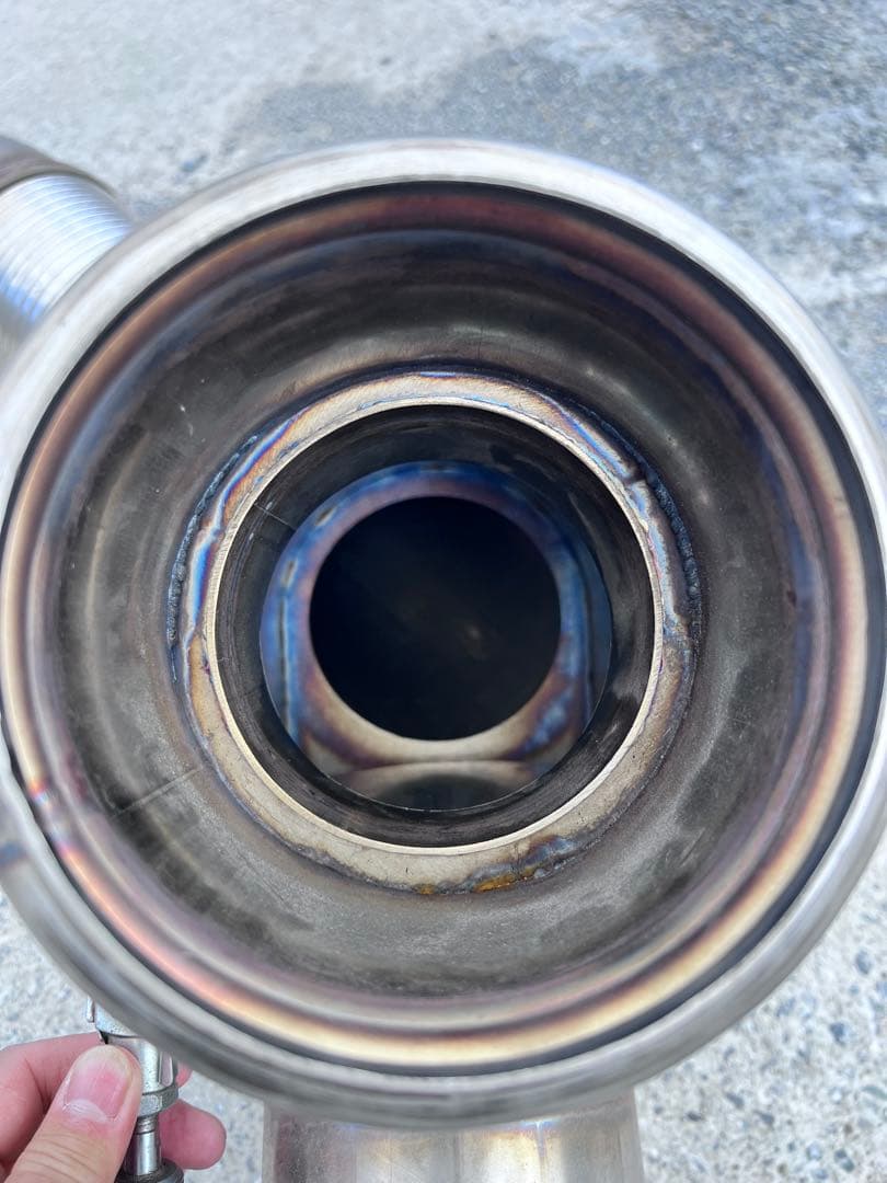 現行スカニアV型用　 ステンレス製エキゾーストパイプとコントロールユニット