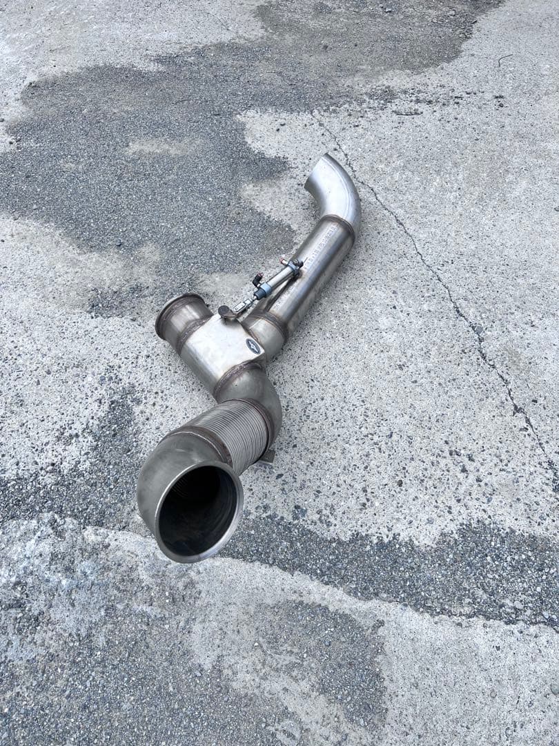 現行スカニアV型用　 ステンレス製エキゾーストパイプとコントロールユニット