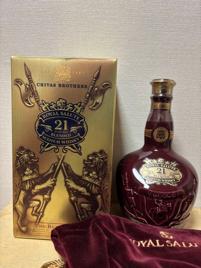 21年 ウイスキー　ロイヤル・サルート　最低価格　未開封