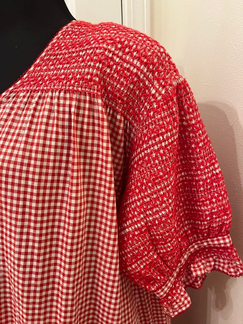 ワンダフルワールド　スモッキングワンピース