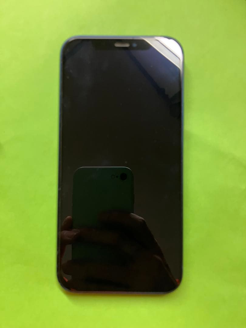 きゅーぴー商品　Apple iPhone12 ブルー