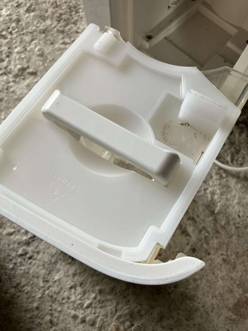 シャープ 除湿機 除湿器 衣類乾燥 CM-J100-W 2021年製