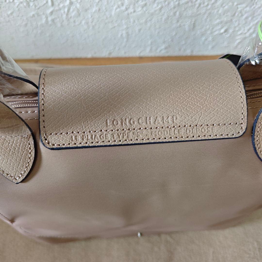 【新品】LONGCHAMPクラシックシリーズ 　定番デザイン M ピンク