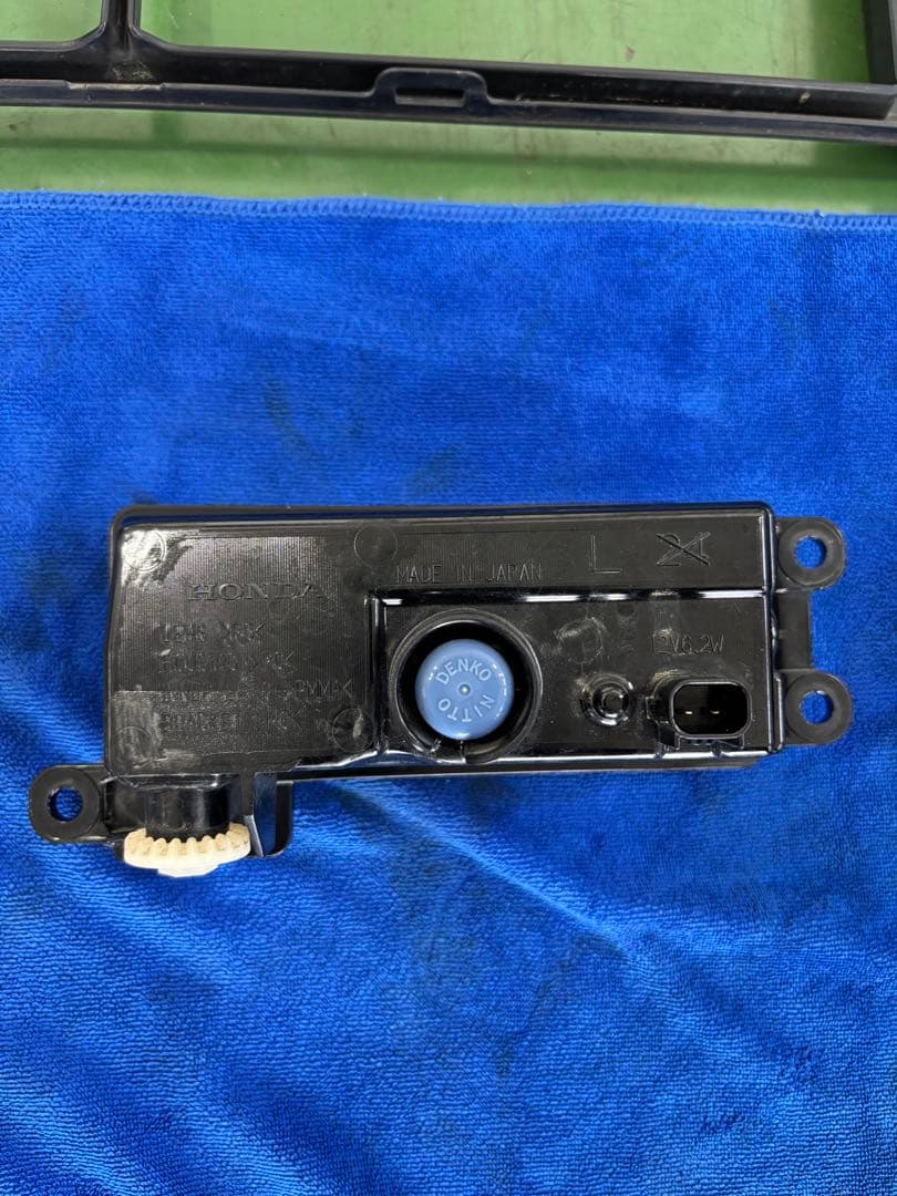 ホンダ n-van フロントバンパーガーニッシュとLEDライトセット