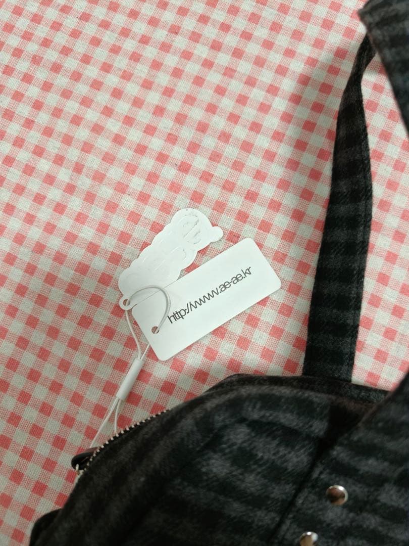 Aeae チェック柄トートバッグ いちご刺繍付き