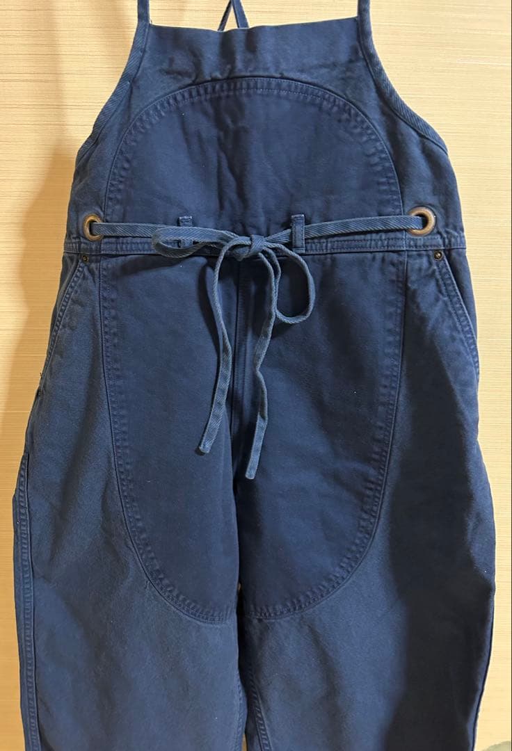 キャピタル　ネイビー サロペット クロスストラップ