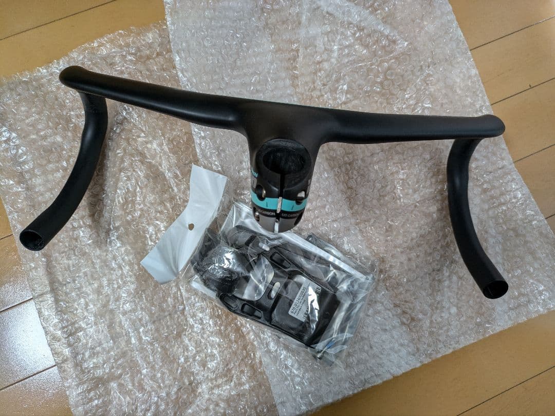 新品　 ビアンキ　ビジョン　メトロン　5D ハンドル　チェレステ 110 420