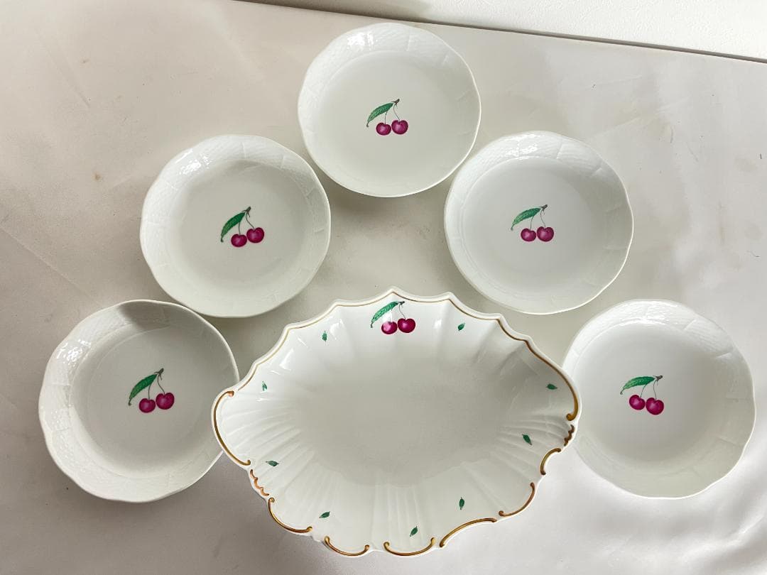 リチャードジノリ　ボンジョルノチェリー　シェルディッシュ　ラウンド全5点