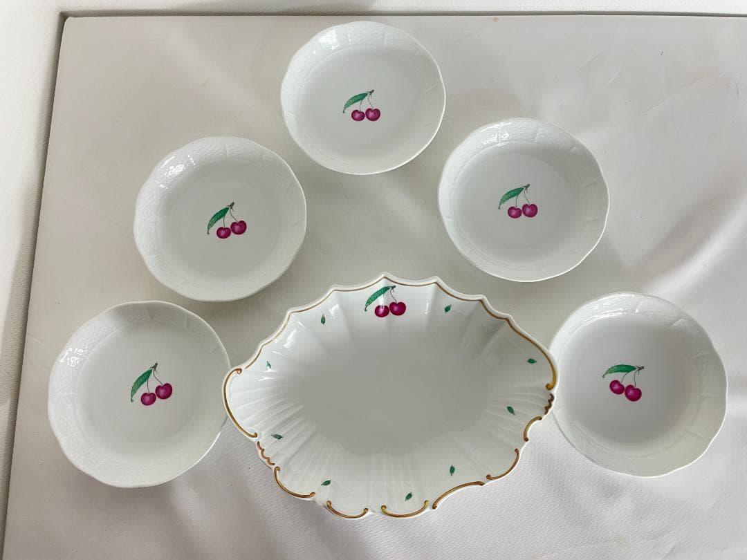 リチャードジノリ　ボンジョルノチェリー　シェルディッシュ　ラウンド全5点