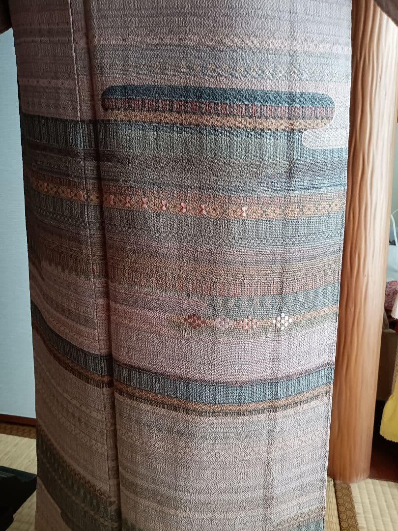 縮緬　小紋柄訪問着　手刺繍添え