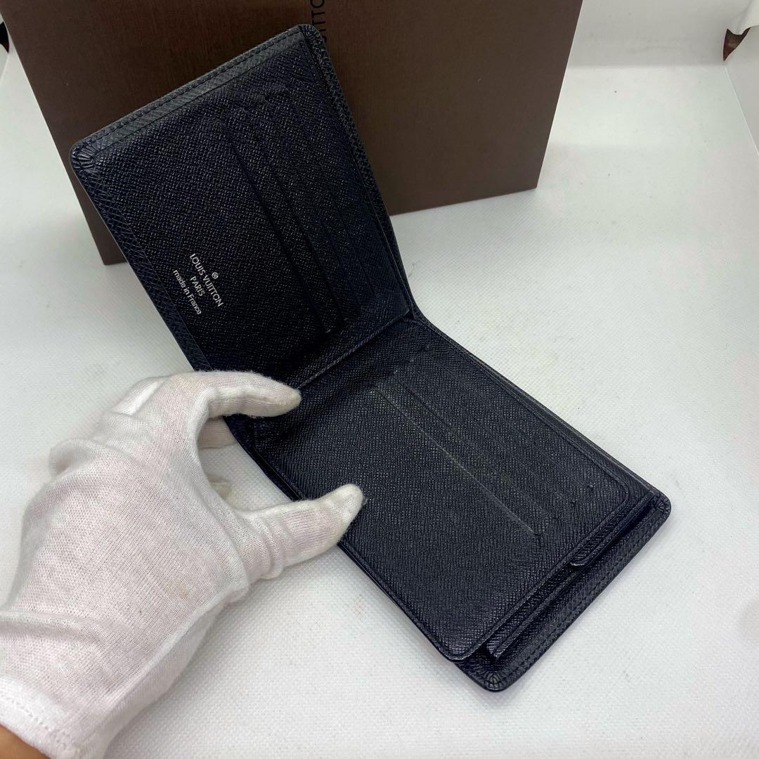 ❤️新品に近い❤️定価の半額以下‼️LV❤️エピレザー❤️二つ折り財布❤️タイガ❤️コンパクト