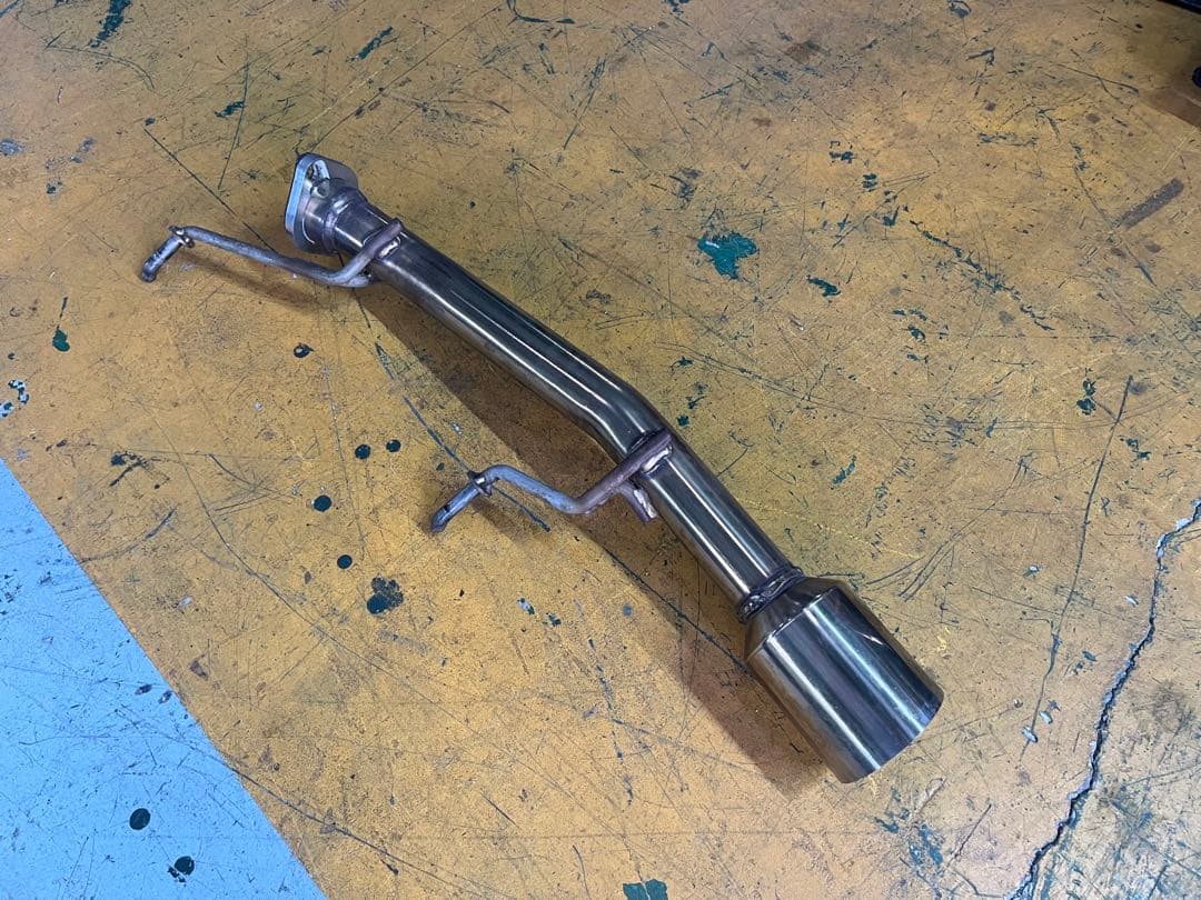 スズキ　スイフトスポーツ　ZC32S 社外マフラー　1本出し　中古品