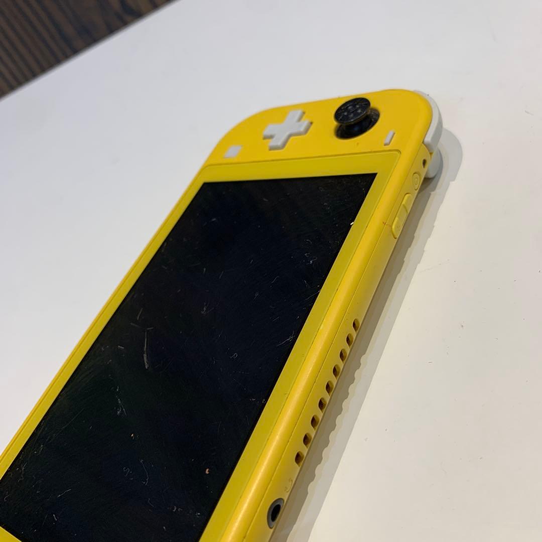 Nintendo Switch Light イエロー　ジャンク品