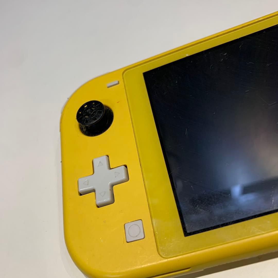 Nintendo Switch Light イエロー　ジャンク品