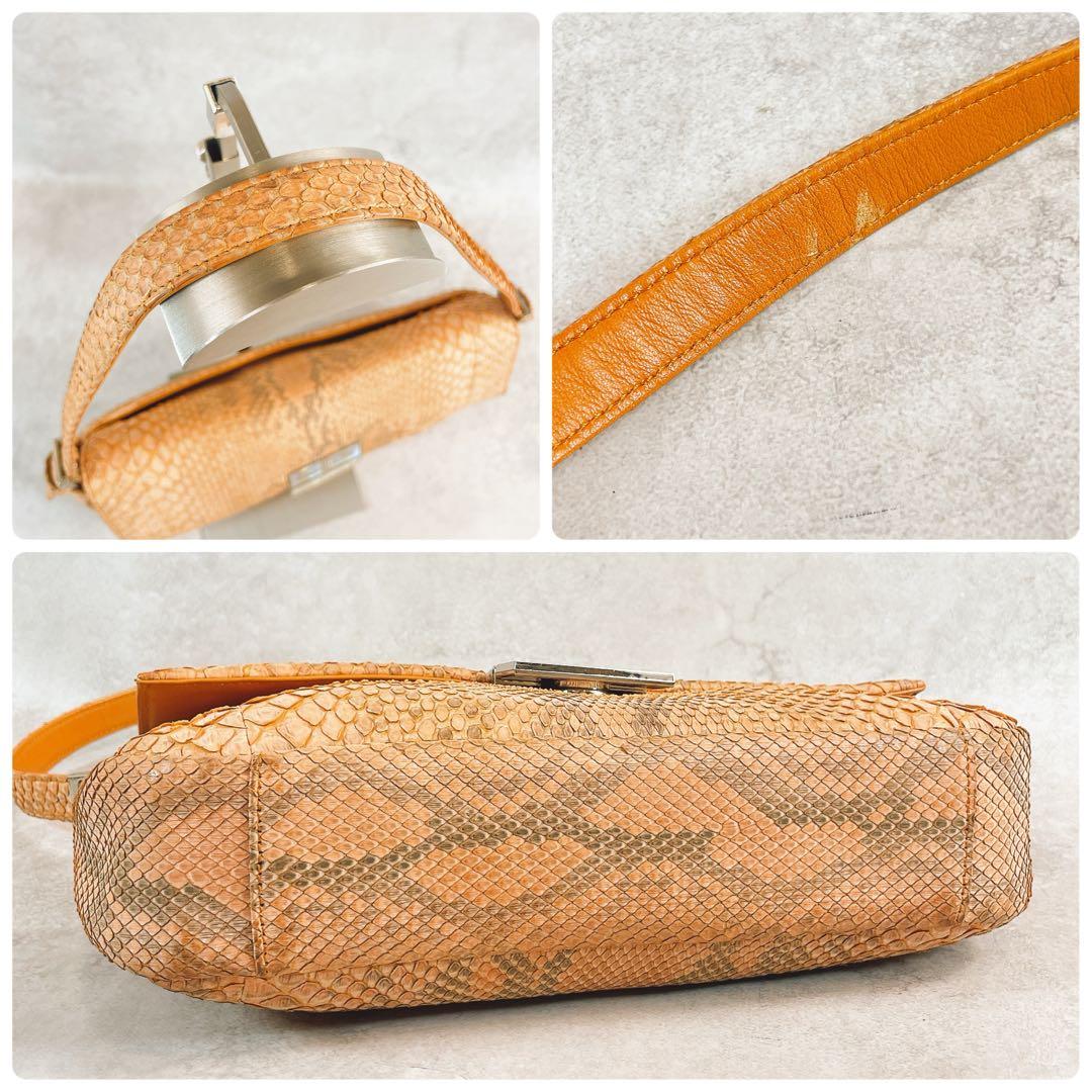 GIVENCHY ジバンシー　ワンショルダーバッグ　パイソンレザー　ヴィンテージ