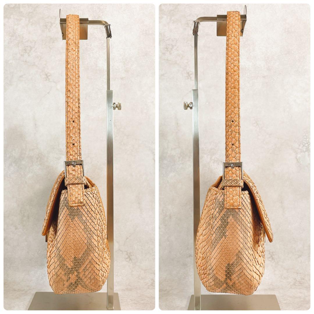 GIVENCHY ジバンシー　ワンショルダーバッグ　パイソンレザー　ヴィンテージ