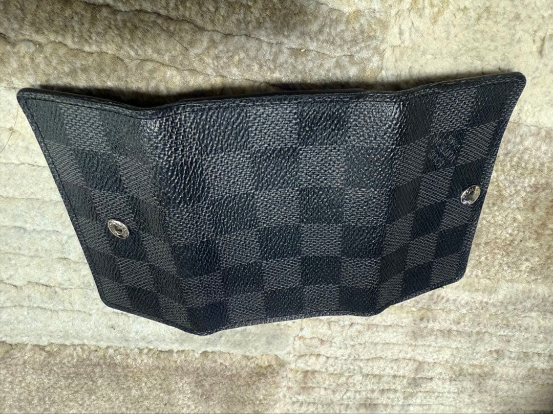 ルイヴィトン 黒 ブラック グレー ダミエグラフィット