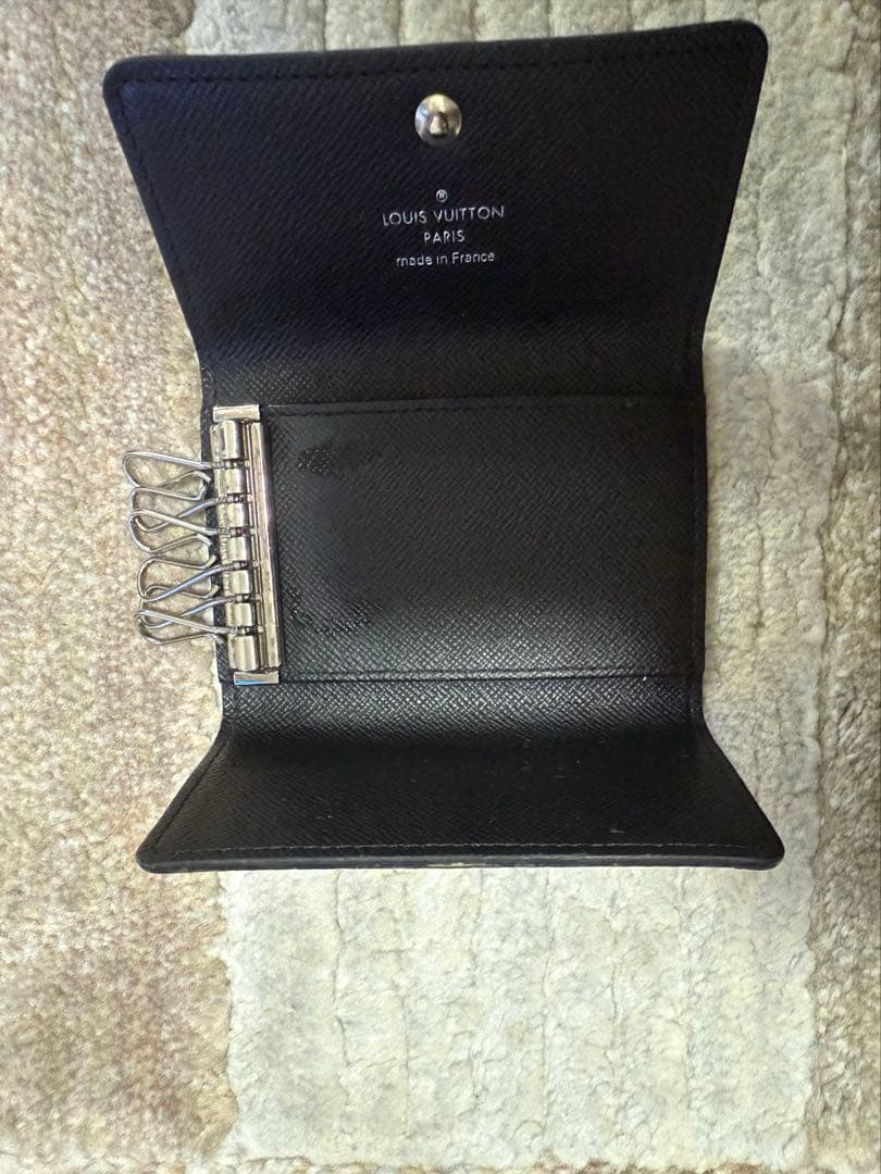 ルイヴィトン 黒 ブラック グレー ダミエグラフィット