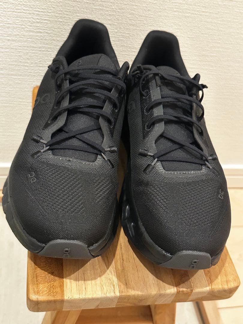 On オン Cloudtilt クラウドティルト 25.5cm ブラック