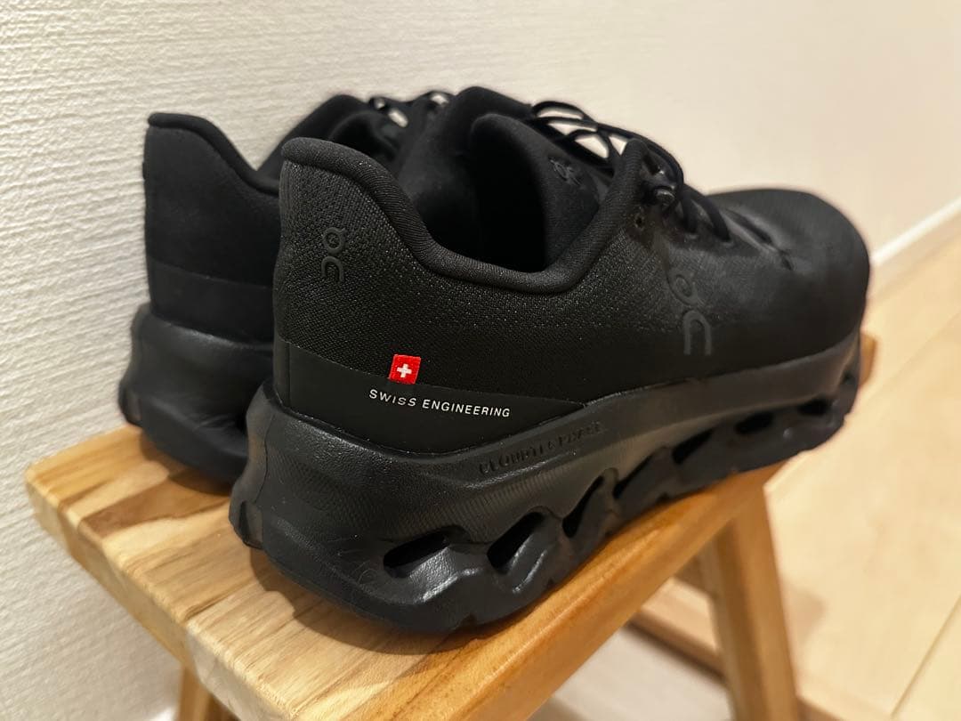 On オン Cloudtilt クラウドティルト 25.5cm ブラック